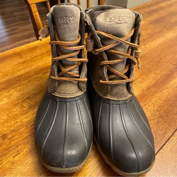Sperry Women’s Saltwater Duck Rubber Waterproof Boots shoes sz 5.5 🥾🥾 - Picture 2 of 9